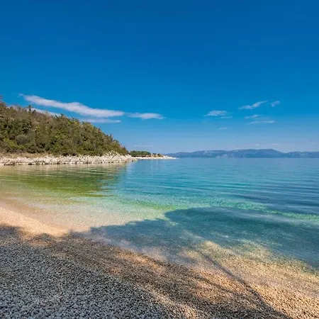 Spacious Rural W Pool Raša
