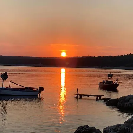 Spacious Rural W Pool Villa *