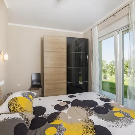 Spacious Rural W Pool * Raša