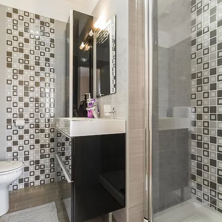 Spacious Rural W Pool