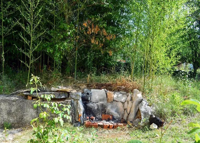 Spacious Rural W Pool * Rasa