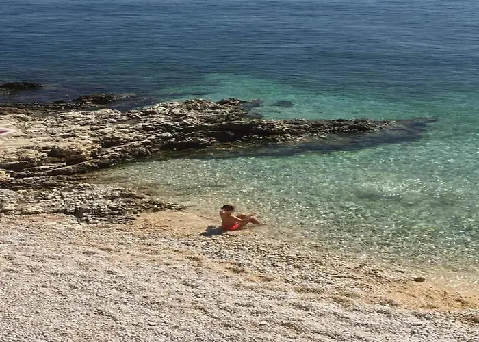 Spacious Rural W Pool * Raša