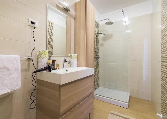 Spacious Rural W Pool * Rasa